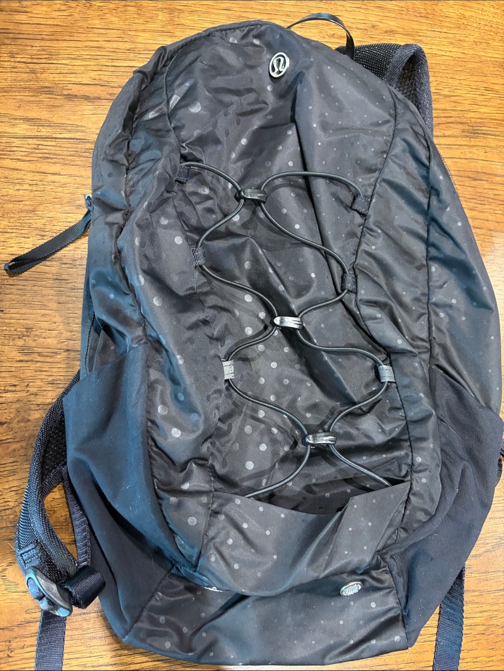 lululemon athletica unisex black w/subtle dot backpack with shoe bag
